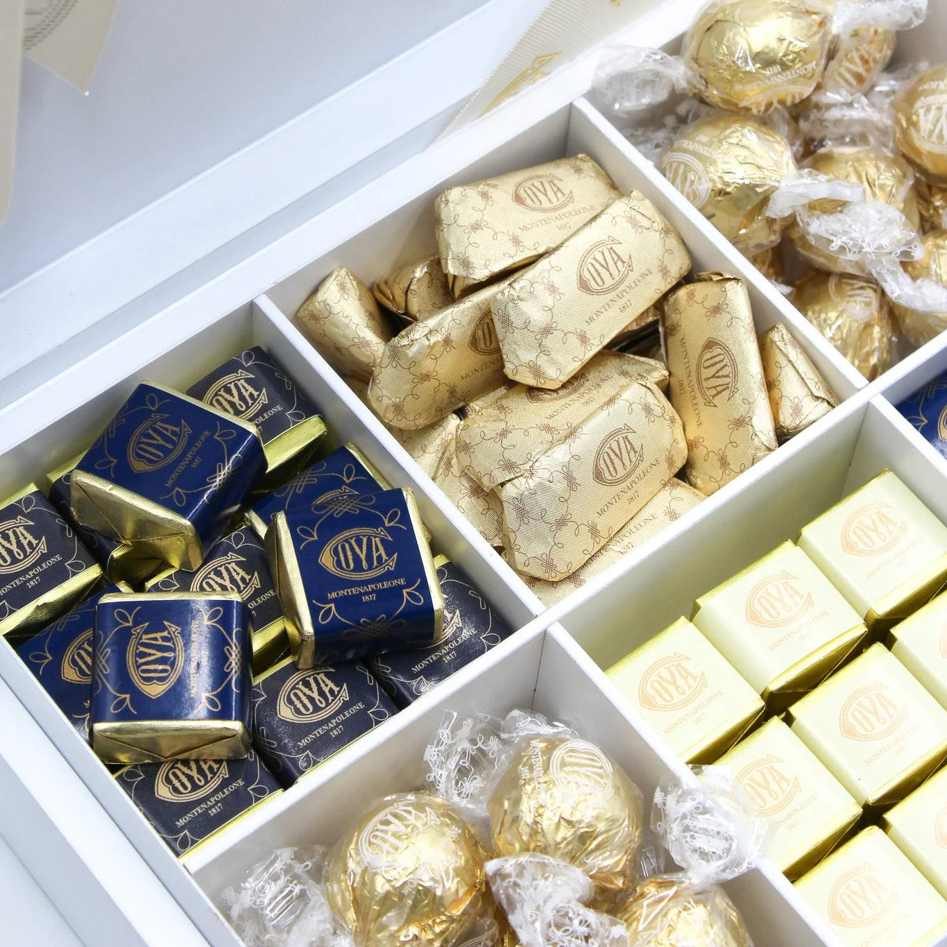 Selecție de Ciocolată în Cutie de Lemn