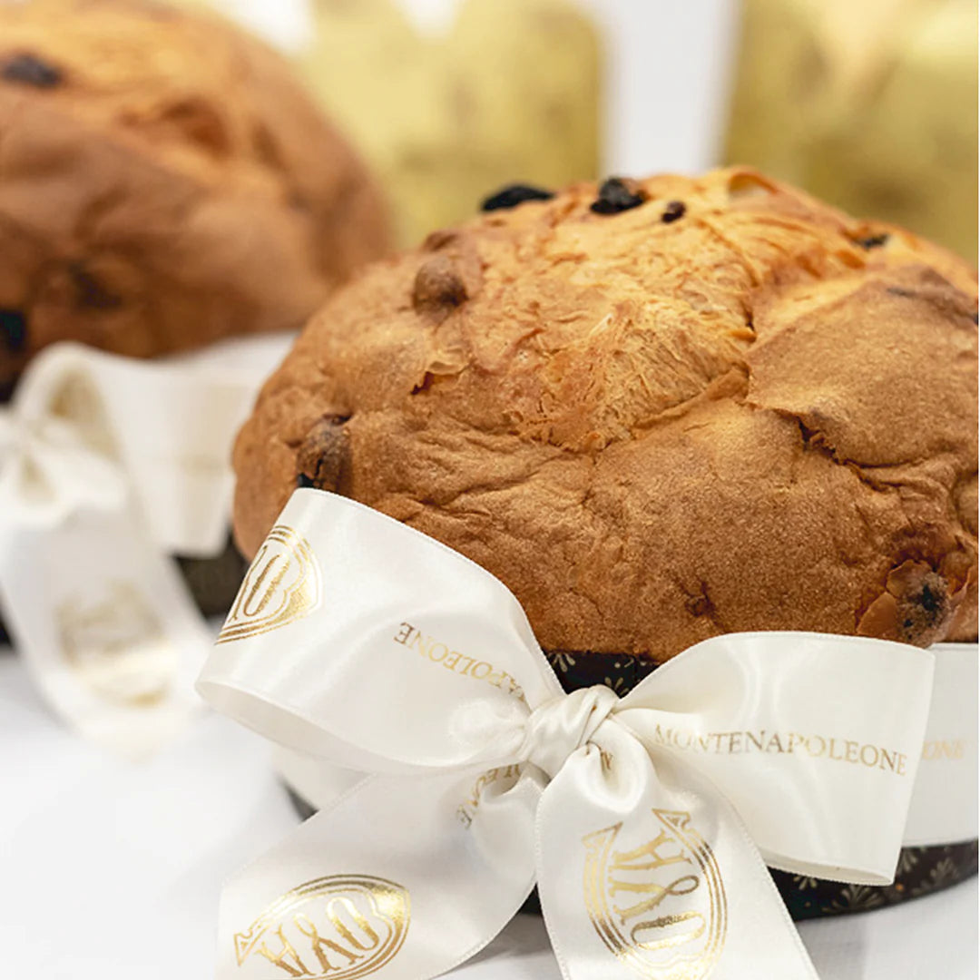 Panettone în cutie tip pălărie